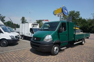 Renault Mascott