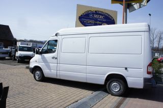 Mercedes Sprinter 210