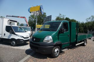 Renault Mascott
