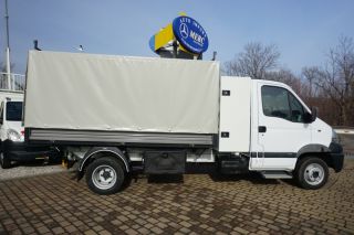 Renault Mascott